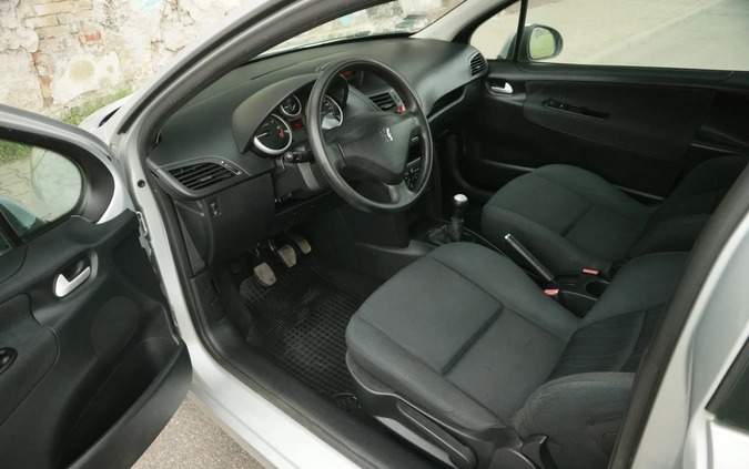 Peugeot 207 cena 10990 przebieg: 134000, rok produkcji 2007 z Śrem małe 529